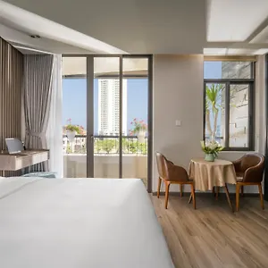 Hotel Tashi Ocean & - Free Gym Access, Da Nang
