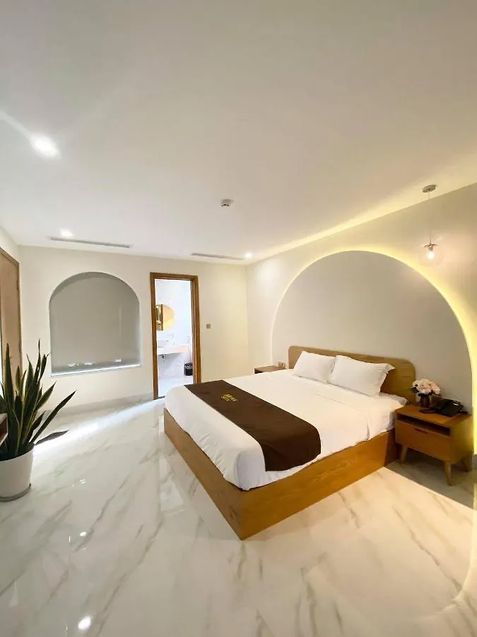Maple Suite Hotel & Apartment Da Nang 3*,  Vietnam